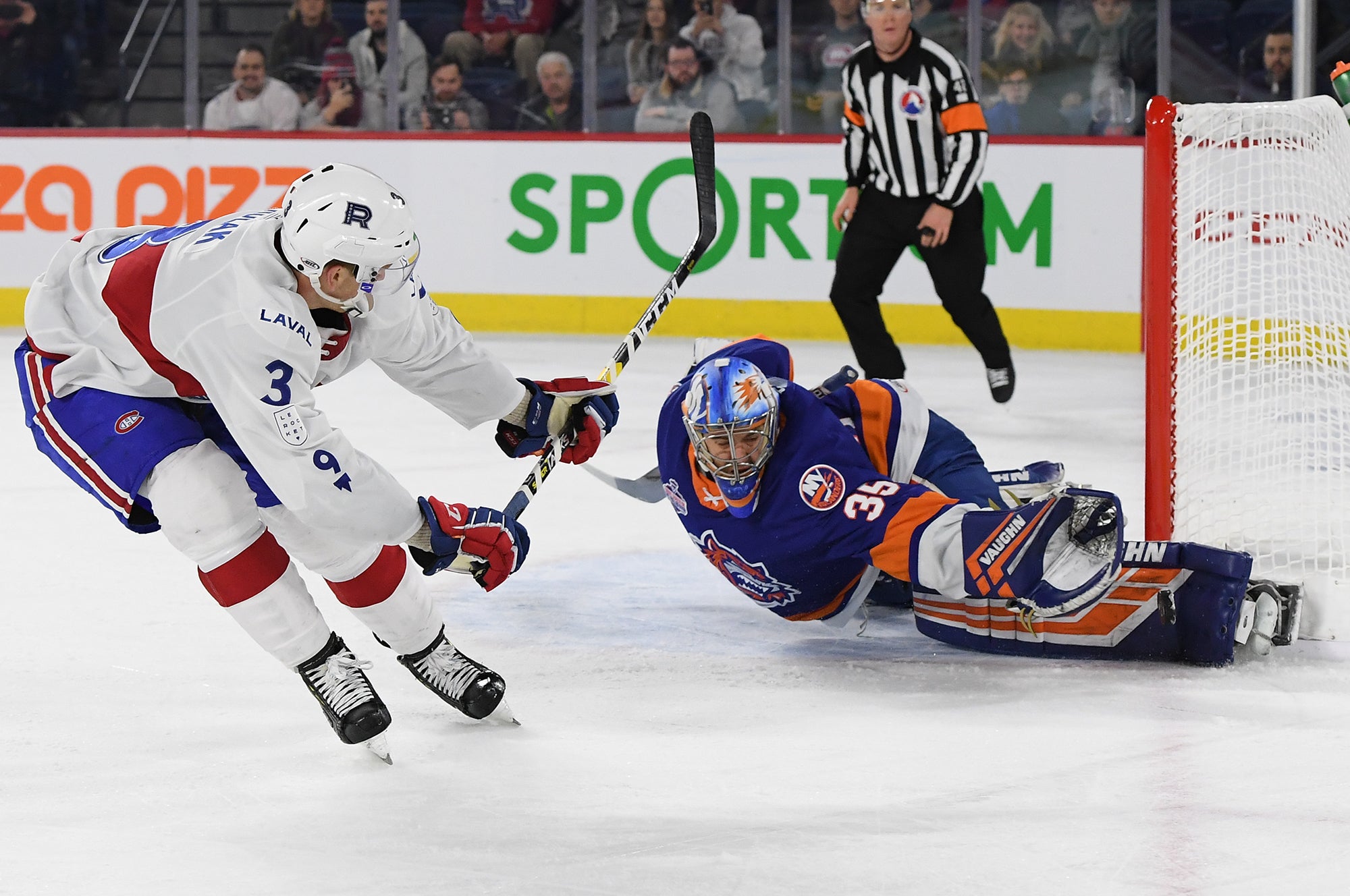 Hershey Bears Start 2018 with 5-1 Win Over Charlotte Checkers 