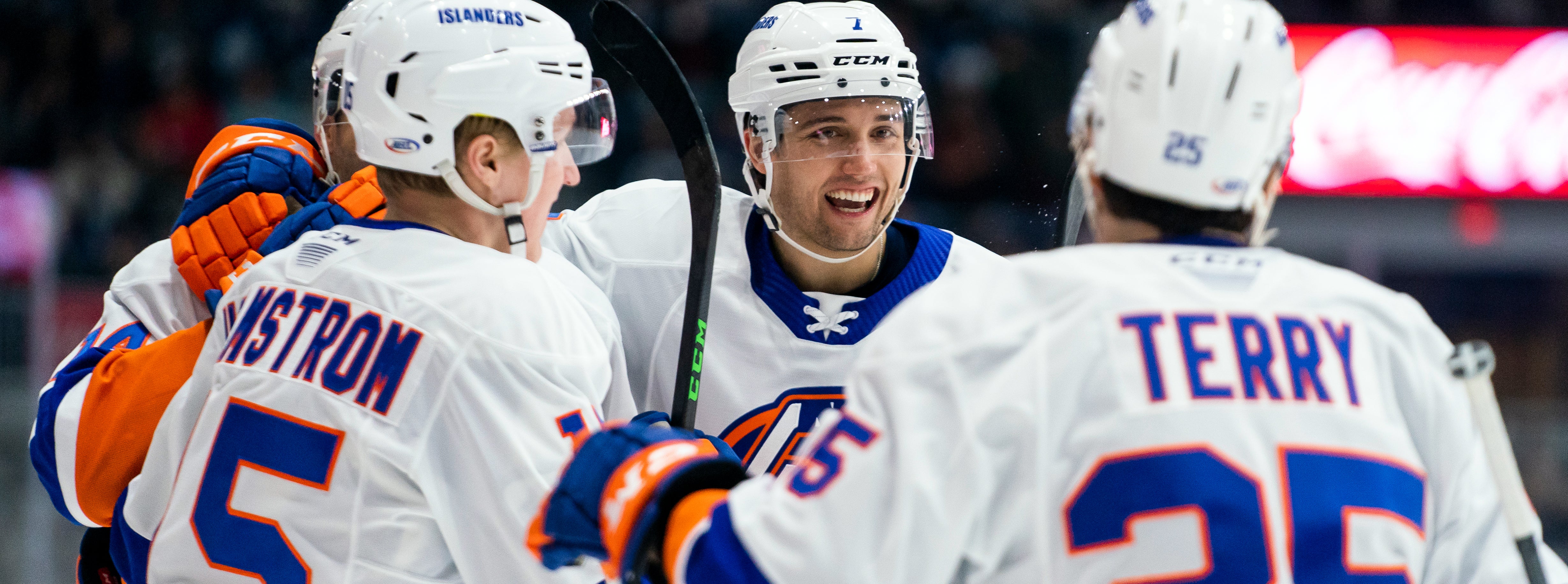 Islanders One-Timers: House of Highlights, Durandeau's Debut - New
